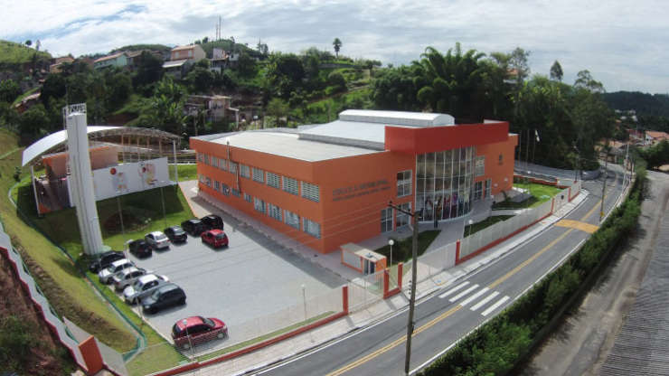 Fachada Escola